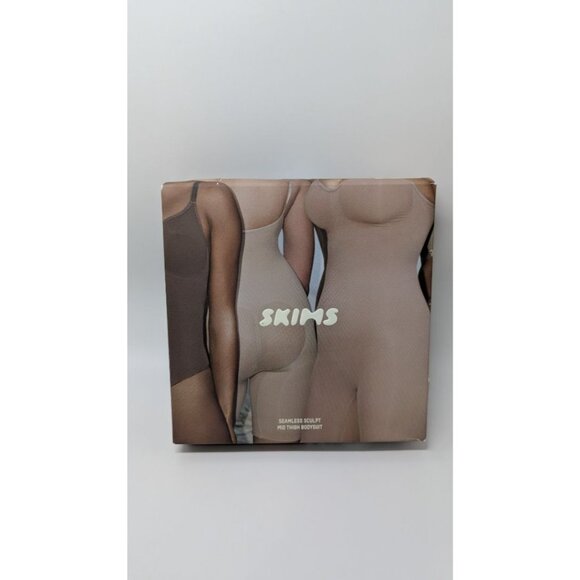SKIMS Bronze Seamless Sculpt Mid-Thigh Bodysuit - Picture 1 of 6